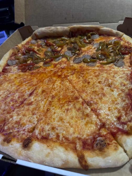 Pat's Family Pizzeria